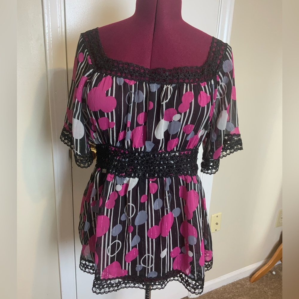 Like New Lane Bryant Pink/Black Sheer Top blouse Short sleeves M/L